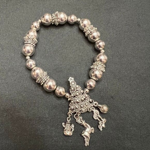 Christmas Charm Bracelet silver-tone beaded stretch tree reindeer candle snowman - Picture 2 of 8